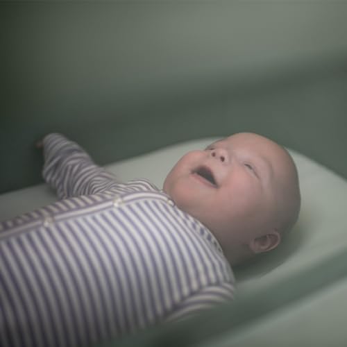 Maxi-Cosi Iora Air Co Sleeper Crib, All-Round Mesh Baby Bedside Crib, 0–6 Months (9 kg), Rocking Mode, 4 Incline & 5 Height Positions, Easy Slide, Easy to Carry, Eco Care, 2 Wheels, Beyond Graphite